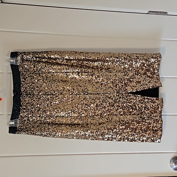 Nikibiki Gold Sequin Skirt (S) - Picture 3 of 4